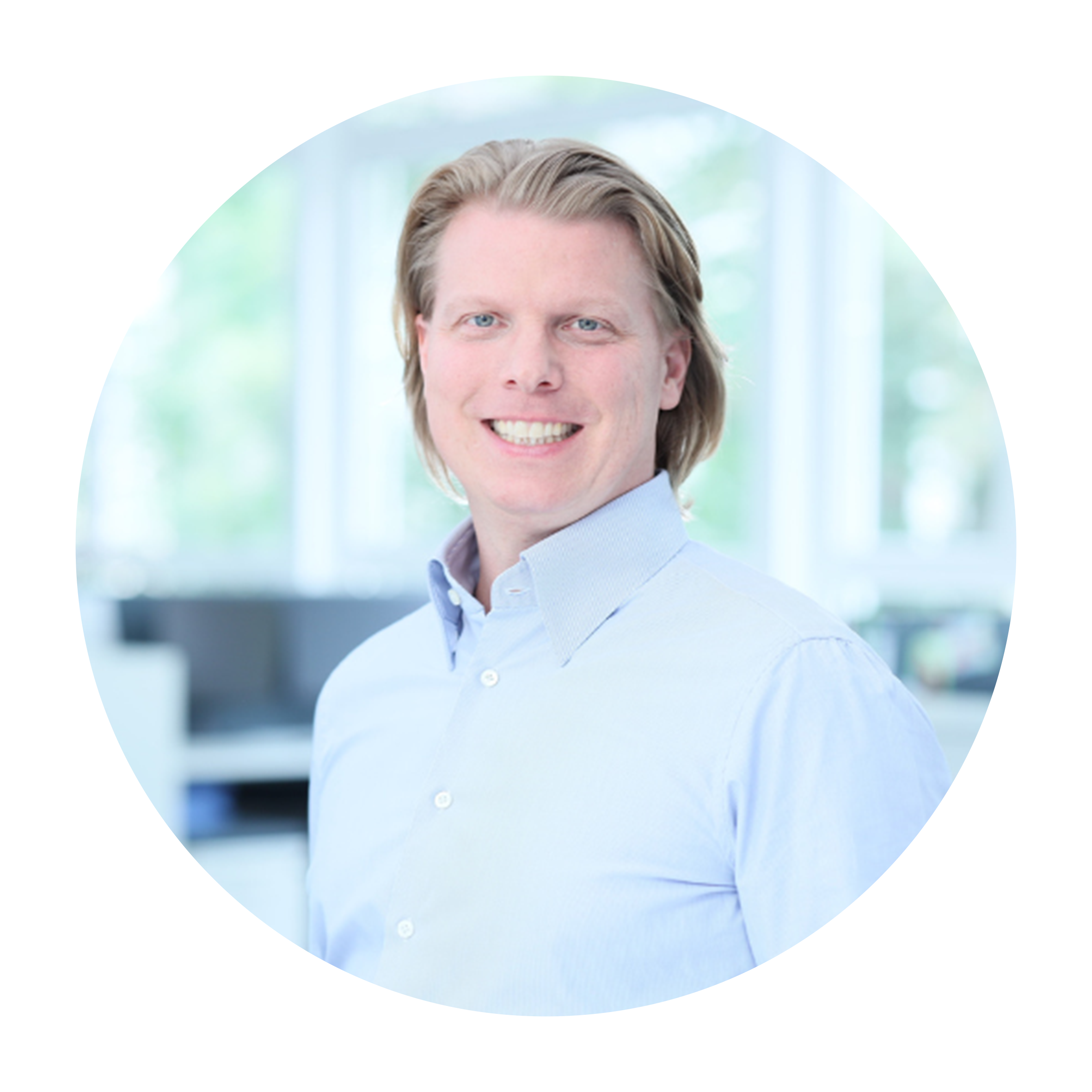  Dr. Jan-Florian Schlapfner